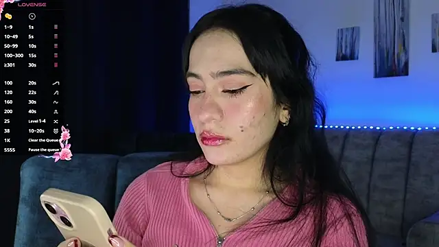 ZaraDames  online show from October 19, 2025, 2:36 am