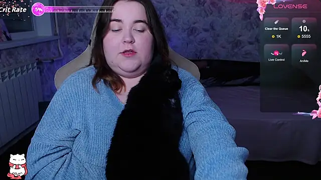 Estelle Hicks online show from September 14, 2025, 6:19 pm