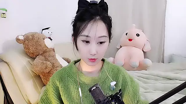 Snapshot of Alcohol_1 chatting on February 14, 2025, 1:29 pm Alcohol 1 online show from February 14, 2025, 1:29 pm