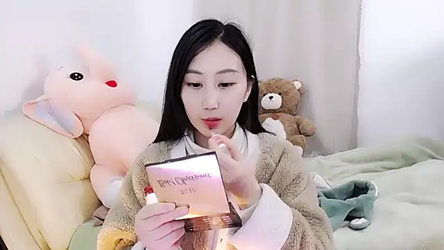 Snapshot of Alcohol_1 chatting on March 7, 2025, 1:29 pm Alcohol 1 online show from March 7, 2025, 1:29 pm