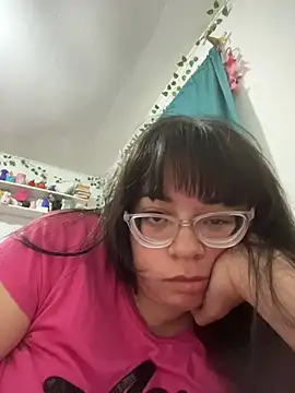 Snapshot of indiegirl666 chatting on January 9, 2026, 2:40 am indiegirl666 online show from January 9, 2026, 2:40 am