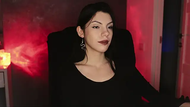 mistress  rochelle online show from November 26, 2025, 3:17 am