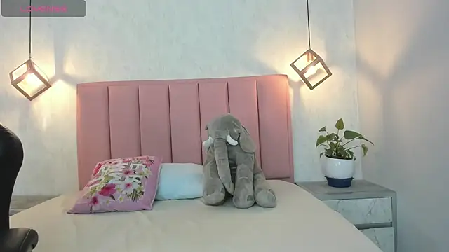 SUNNYCYRUS online show from March 20, 2025, 12:22 pm