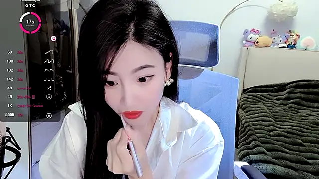 Snapshot of FeiFei-babe chatting on March 4, 2025, 2:53 pm FeiFei-babe online show from March 4, 2025, 2:53 pm