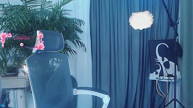 Snapshot of FeiFei-babe chatting on February 28, 2026, 11:43 am FeiFei-babe online show from February 28, 2026, 11:43 am