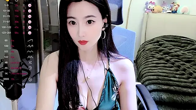 Snapshot of FeiFei-babe chatting on March 11, 2025, 2:29 pm FeiFei-babe online show from March 11, 2025, 2:29 pm