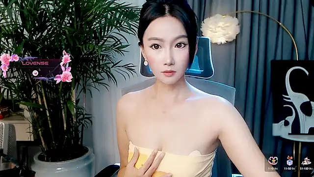 Snapshot of FeiFei-babe chatting on September 9, 2025, 6:45 am FeiFei-babe online show from September 9, 2025, 6:45 am