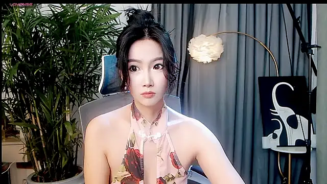 Snapshot of FeiFei-babe chatting on October 13, 2025, 12:51 pm FeiFei-babe online show from October 13, 2025, 12:51 pm