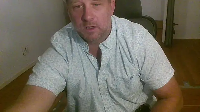 Snapshot of poundyouout69 chatting on November 28, 2025, 2:12 am poundyouout69 online show from November 28, 2025, 2:12 am