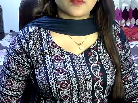 BengaliQueenStar online show from March 12, 2025, 6:32 pm