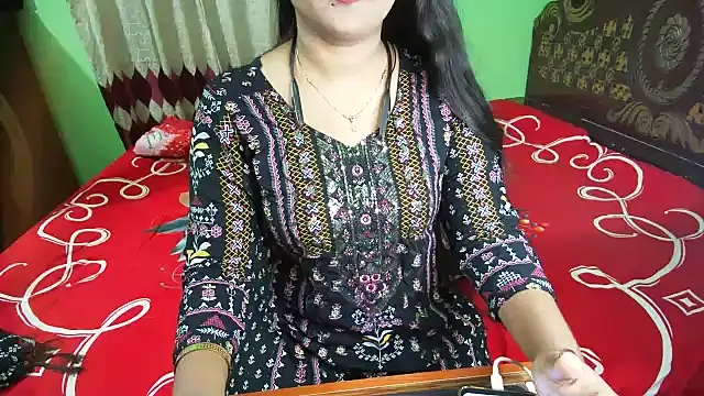 BengaliQueenStar online show from July 22, 2026, 4:31 pm