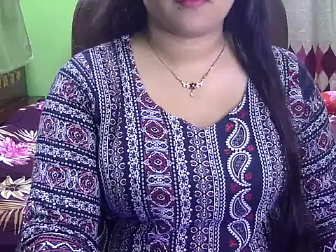 BengaliQueenStar online show from October 3, 2025, 5:14 pm