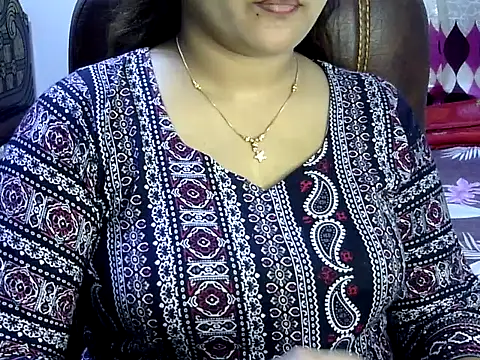 BengaliQueenStar online show from March 15, 2025, 3:48 pm