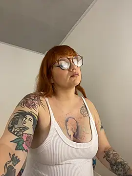 sophia goth online show from December 5, 2025, 3:05 am