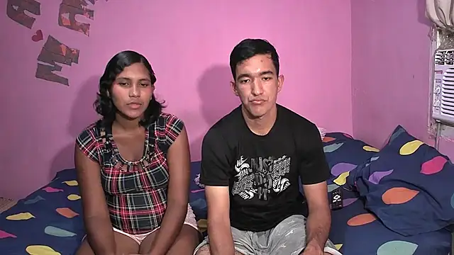 Sweetiefoxxx online show from October 15, 2025, 6:49 pm