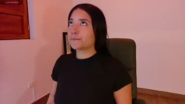 Susy thomson online show from December 14, 2025, 1:56 am