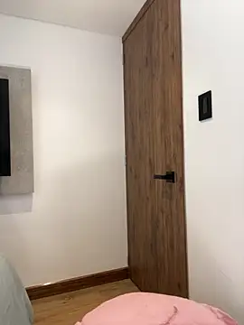 emma lopes online show from November 1, 2025, 8:03 pm