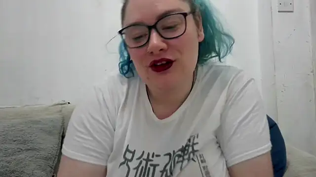 Bustycurves online show from June 7, 2026, 10:31 am