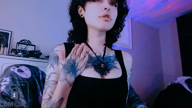 Snapshot of NaughtyLittleFox chatting on June 20, 2026, 4:39 am NaughtyLittleFox online show from June 20, 2026, 4:39 am