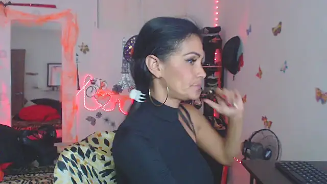 brigitht online show from October 17, 2025, 10:55 pm