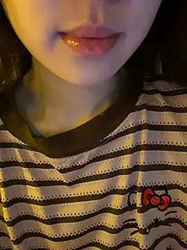 minmin2kk5 online show from March 11, 2026, 1:54 am