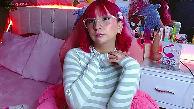 Littlerouse  online show from October 3, 2025, 5:09 am