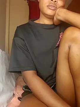 Freya 004 online show from November 24, 2025, 12:49 pm