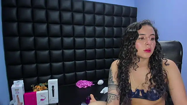 celeste blue69 online show from November 4, 2025, 2:26 am