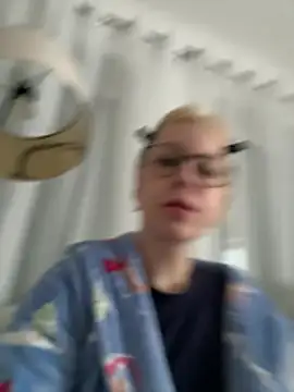 Livewithlucy online show from February 6, 2026, 8:54 am