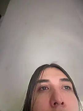 saracaball  online show from March 11, 2026, 2:27 am