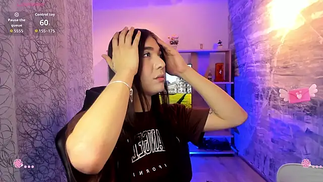 saracaball  online show from March 6, 2026, 7:14 am