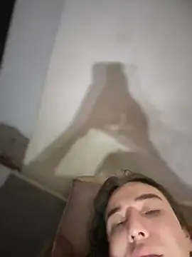 Snapshot of saracaball_ chatting on February 14, 2026, 12:22 am saracaball online show from February 14, 2026, 12:22 am