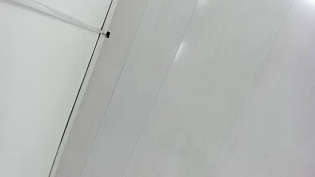 Cherllynn online show from January 14, 2026, 3:48 pm