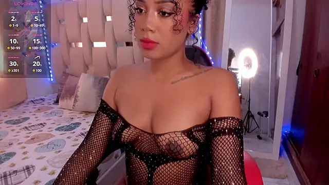 BrianaRichardson1414 online show from November 5, 2025, 12:19 pm