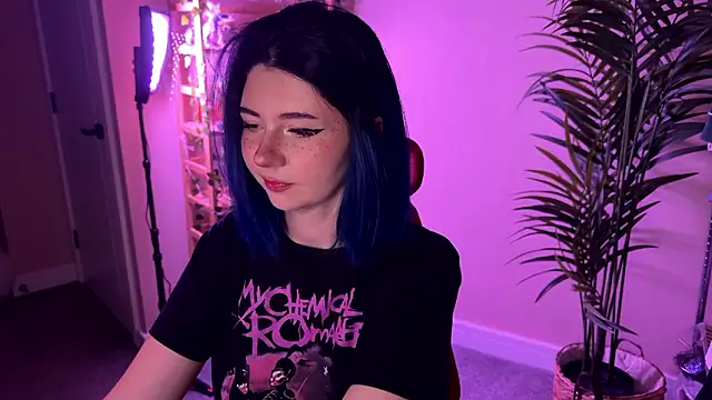 Snapshot of _vixenp chatting on March 6, 2026, 6:47 pm vixenp online show from March 6, 2026, 6:47 pm