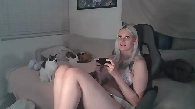 BonnieBazz online show from March 20, 2025, 2:40 am