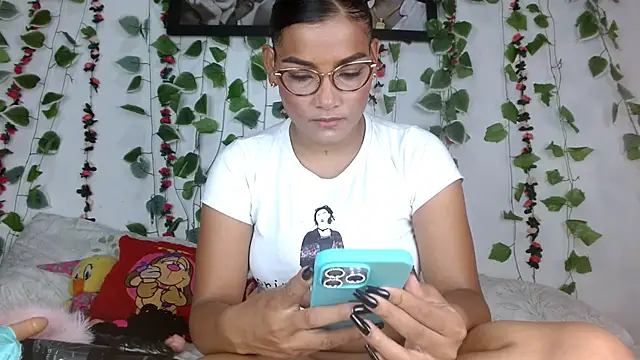 camilavagina24 online show from June 23, 2026, 2:15 pm
