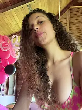 Rati Curly online show from February 4, 2026, 2:34 pm