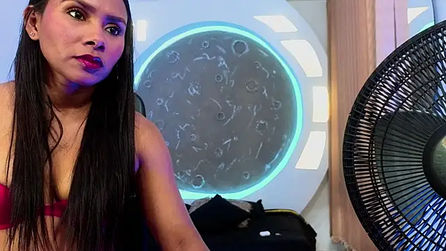 Tatianabr 01 online show from January 7, 2026, 6:24 pm