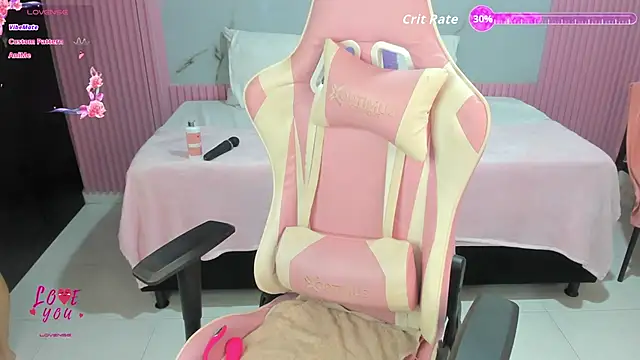 Snapshot of Yuli_16 chatting on November 13, 2025, 11:03 am Yuli 16 online show from November 13, 2025, 11:03 am