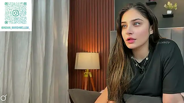 Snapshot of demieliss chatting on October 28, 2025, 5:56 pm demieliss online show from October 28, 2025, 5:56 pm