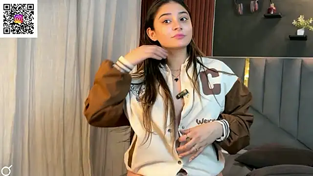 Snapshot of demieliss chatting on December 3, 2025, 6:51 pm demieliss online show from December 3, 2025, 6:51 pm