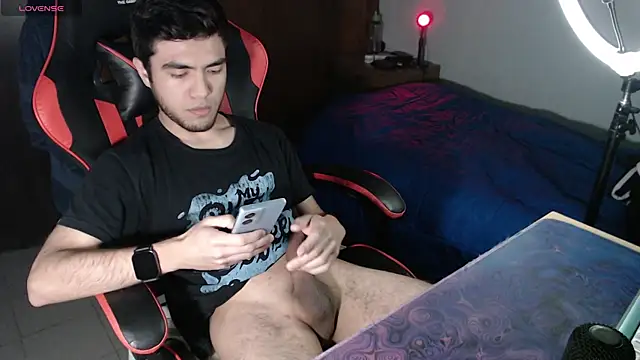 pattcam online show from July 9, 2026, 3:44 pm