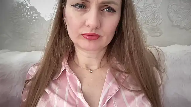 Snapshot of Viola_sweet chatting on March 1, 2026, 12:16 pm Viola sweet online show from March 1, 2026, 12:16 pm