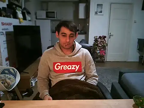 Snapshot of mihaimichael chatting on January 12, 2026, 2:18 am mihaimichael online show from January 12, 2026, 2:18 am