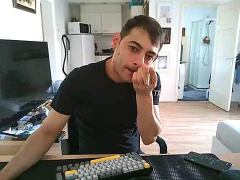 mihaimichael online show from July 10, 2026, 2:39 pm