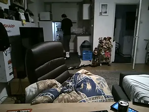 Snapshot of mihaimichael chatting on January 7, 2026, 7:35 am mihaimichael online show from January 7, 2026, 7:35 am