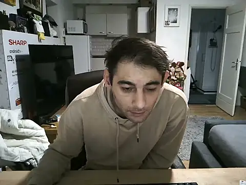 Snapshot of mihaimichael chatting on January 13, 2026, 3:49 pm mihaimichael online show from January 13, 2026, 3:49 pm