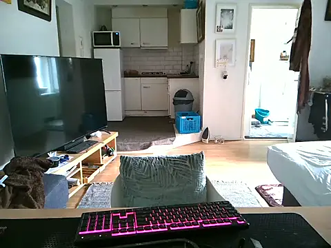 mihaimichael online show from March 25, 2026, 12:04 pm