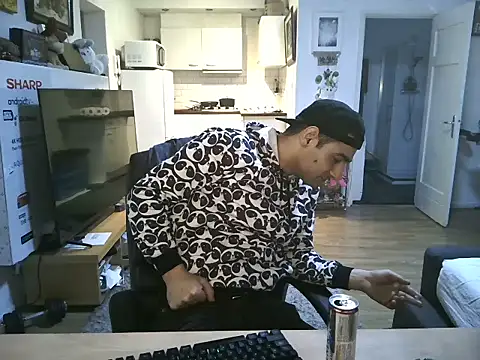 Snapshot of mihaimichael chatting on November 30, 2025, 3:24 pm mihaimichael online show from November 30, 2025, 3:24 pm